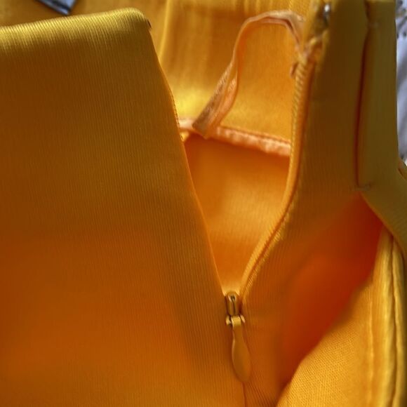 PRADA Belted Ruffle-Trimmed Scuba Pants - Size: 2 - Picture 6 of 9